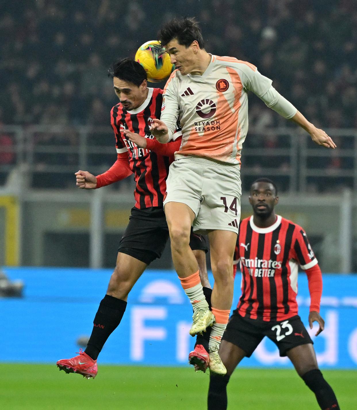 开云APP-意大利联赛风波不断，球员训练备战，表现亮眼